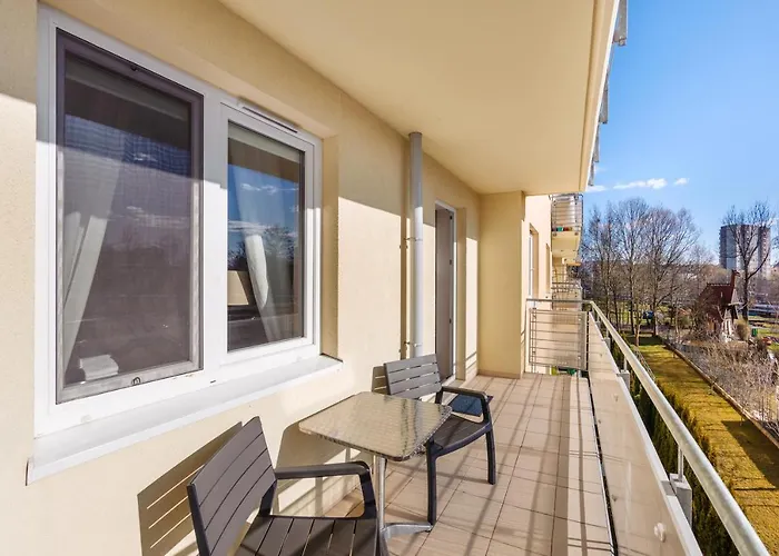 Kasprowicza 4a, Sun & Snow *