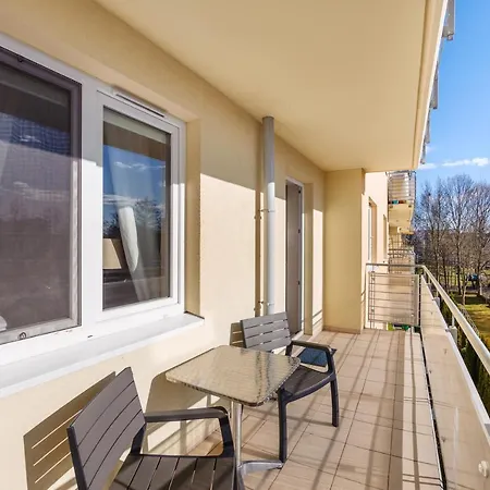 Kasprowicza 4a, Sun & Snow *